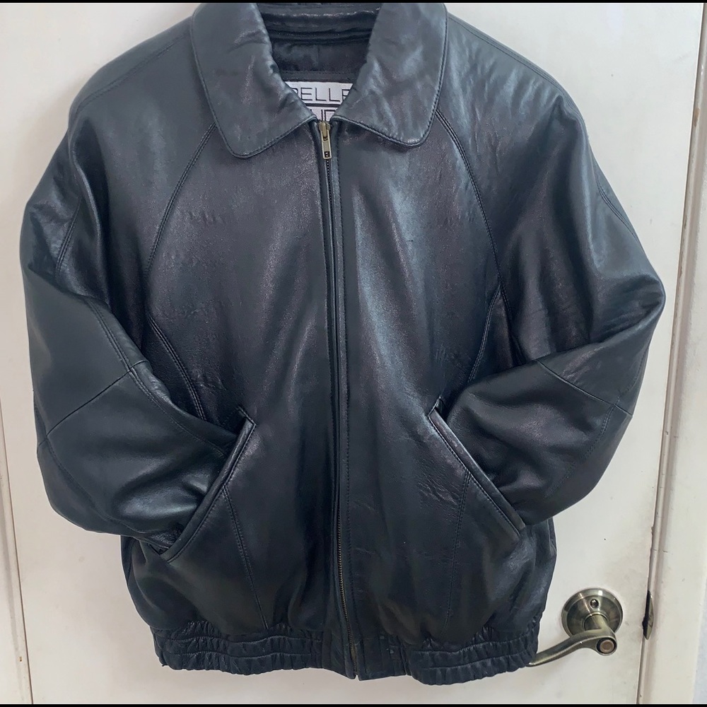 Women’s leather jacket in black